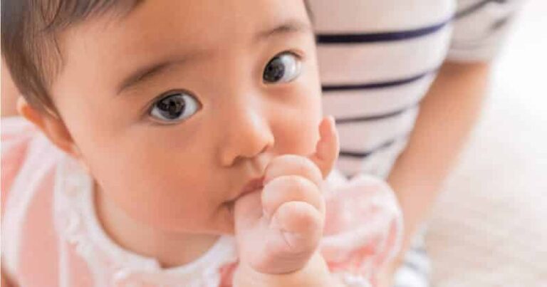 16 Beautiful Baby Girl Names From Around The World