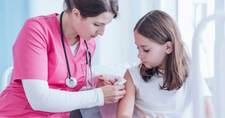 12 Vaccines That You Should Not Miss For Your Children