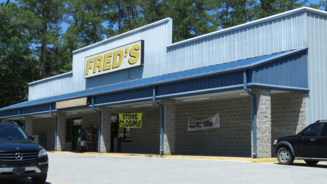 fred's