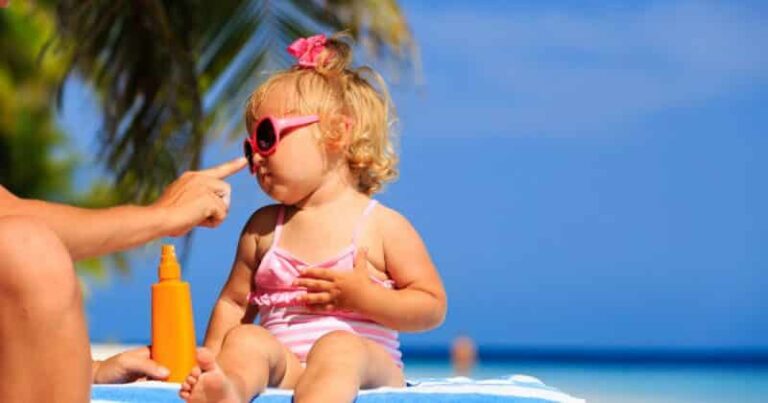 How To Choose The Best Sunscreen For Your Kids
