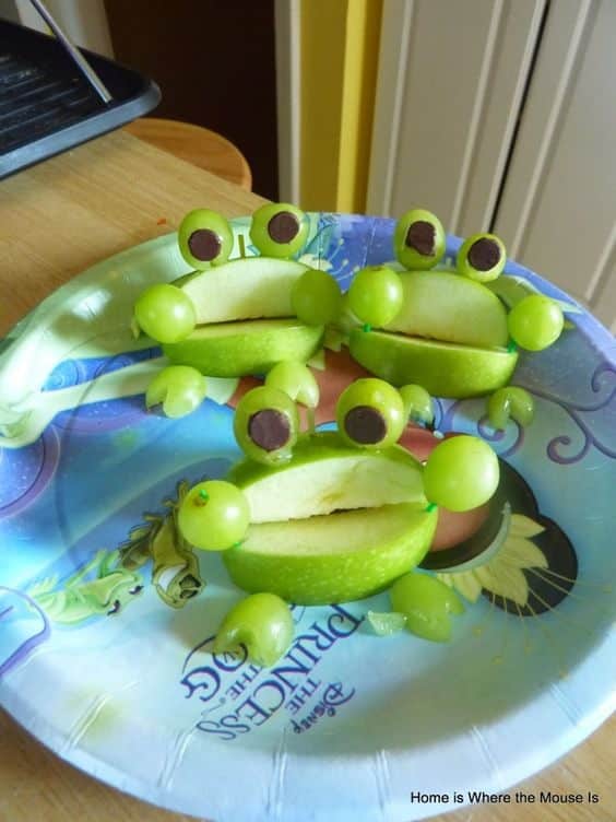 Pinterest Worthy Kids School Snacks Ideas Grape and Apple Frogs